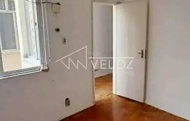 Imagem: O apartamento possui 2 Dormitórios, 2 Banheiros, 62m² de Área