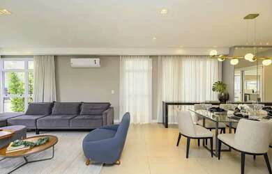 Imagem: A casa em condomínio possui 4 Dormitórios, 5 Banheiros, 2