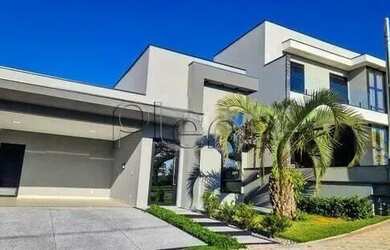 Imagem: A casa em condomínio possui 3 Dormitórios, 4 Banheiros, 4