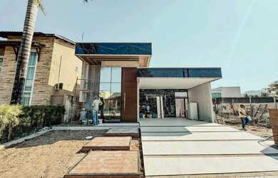 Imagem: A casa em condomínio possui 3 Dormitórios, 4 Banheiros, 3