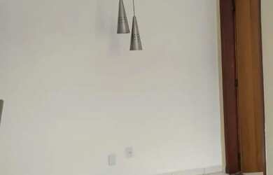 Imagem: O apartamento possui 2 Dormitórios e 1 Banheiro e está localizado