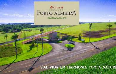 Imagem: O terreno possui 3000m² de Área Privada e está localizado