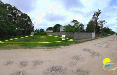 Imagem: O terreno possui 360m² de Área e está localizado em Itapoá