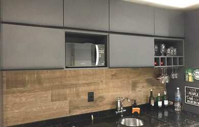 Imagem 5: Quarto e Sala com Closet. Imóvel mobiliado, Ar-condicionado, Guarda roupae30m²...