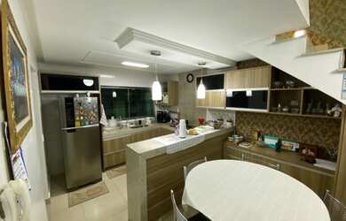 Imagem 6: Maravilhoso sobrado 3/4 com piscina em condomínio no Jardim Vila Boa