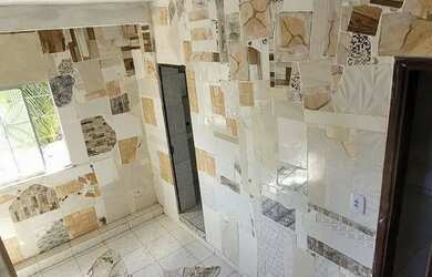 Imagem: A casa possui 2 Dormitórios, 1 Banheiro e está localizado