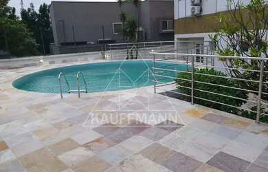 Imagem 12: Jardim Paulistano. Piscina, Varanda, 194m² de Áreae2 Vagas na garagem