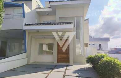 Imagem: A casa em condomínio possui 3 Dormitórios, 3 Banheiros, 2