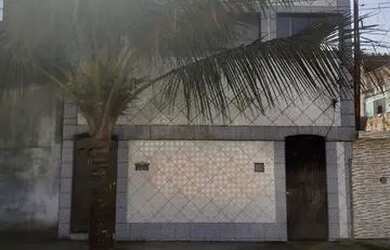 Imagem: A casa possui 3 Dormitórios, 2 Banheiros, 100m² de Área e