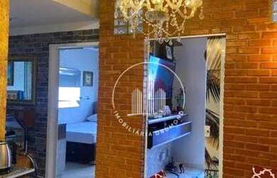 Imagem: O apartamento possui 2 Dormitórios, 1 Banheiro, 1 Vaga na garagem