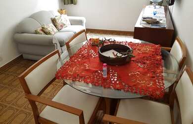 Imagem: O apartamento possui 1 Dormitório, 1 Banheiro, 1 Vaga na garagem