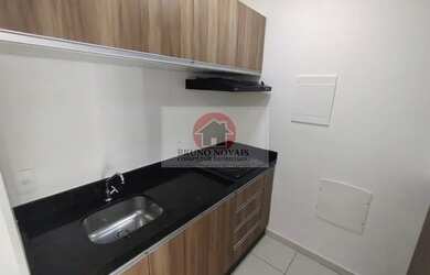 Imagem: O apartamento possui 1 Dormitório, 1 Banheiro, 1 Vaga na garagem