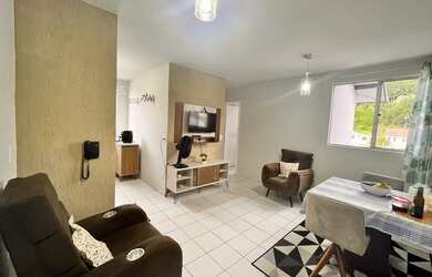 Imagem: O apartamento possui 2 Dormitórios, 1 Banheiro, 1 Vaga na garagem