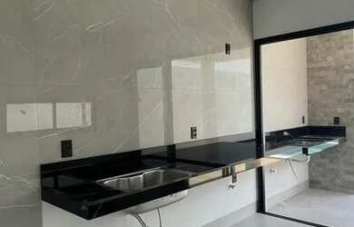 Imagem 3: Vende-se Casa térrea com 3 suítes no Condomínio Belvedere 2 em Cuiabá...