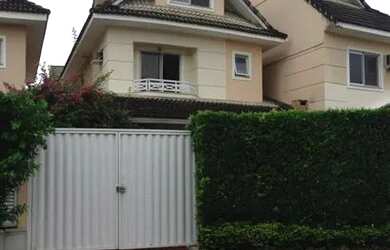 Imagem 7: Casa de condomínio Mobiliada para aluguel e venda possui 300 metros quadrados...