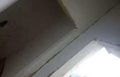 Imagem: A casa possui 2 Dormitórios, 1 Banheiro e está localizado