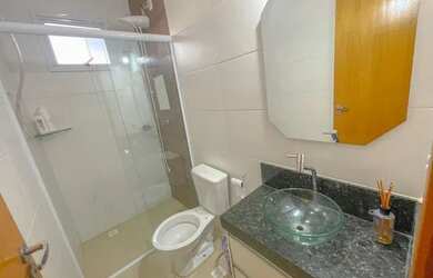 Imagem: O apartamento possui 2 Dormitórios, 2 Banheiros, 1 Vaga na