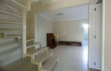 Imagem: A casa em condomínio possui 3 Dormitórios, 3 Banheiros, 2