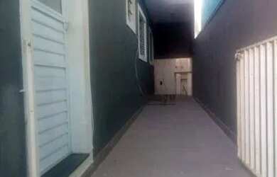 Imagem: A casa possui 1 Dormitório, 1 Banheiro, 49m² de Área e está