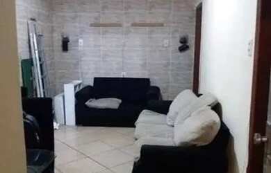 Imagem: A casa possui 2 Dormitórios, 1 Banheiro, 70m² de Área e