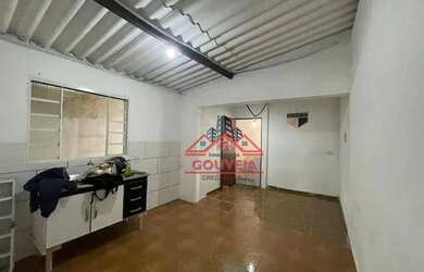 Imagem: A casa possui 3 Dormitórios, 3 Banheiros, 1 Vaga na garagem