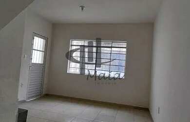 Imagem: A casa possui 2 Dormitórios, 2 Banheiros, 4 Vagas na garagem