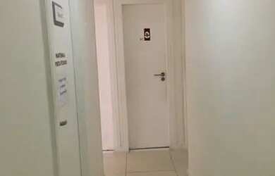 Imagem: O depósito possui 3 Vagas na garagem e 111m² de Área e está