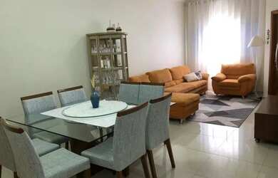 Imagem: A casa possui 2 Dormitórios, 2 Banheiros, 1 Vaga na garagem