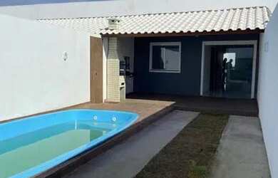 Imagem: A casa possui 2 Dormitórios, 1 Banheiro, 1 Vaga na garagem