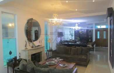 Imagem: A casa em condomínio possui 4 Dormitórios, 5 Banheiros, 4