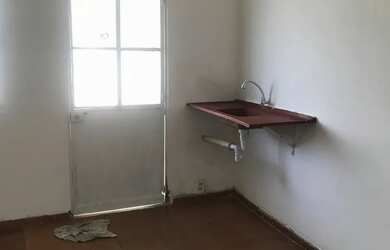 Imagem 5: Alugo apto 1 quarto. Área de serviço, 1 Banheiroe1 Dormitório