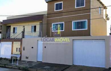 Imagem: A casa possui 3 Dormitórios, 3 Banheiros, 4 Vagas na garagem