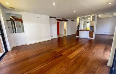 Imagem: O apartamento possui 3 Dormitórios, 4 Banheiros, 3 Vagas na