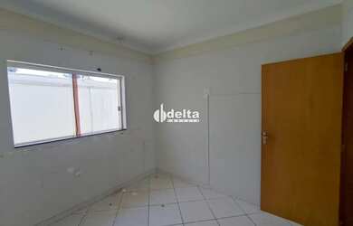 Imagem 10: Casa com 2 quartos disponível para locação no bairro Saraiva em Uberlândia-MG