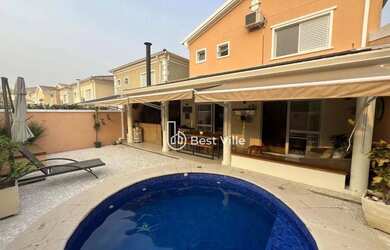 Imagem: A casa em condomínio possui 3 Dormitórios, 4 Banheiros, 2