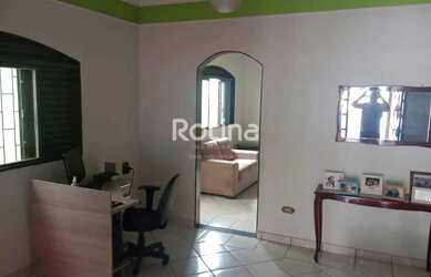 Imagem 4: Casa à venda, 3 quartos, Nossa Senhora Aparecida - Uberlândia/MG - Rotina...