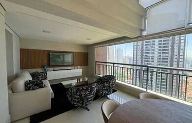 Imagem: O apartamento possui 4 Dormitórios, 5 Banheiros, 5 Vagas na