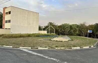 Imagem: O terreno possui 175m² de Área e está localizado em Loteamento