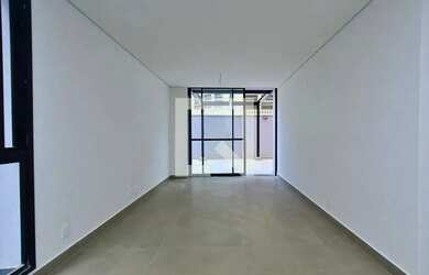 Imagem: O apartamento possui 2 Dormitórios, 3 Banheiros, 2 Vagas na