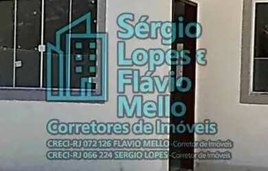 Imagem: A casa possui 2 Dormitórios, 2 Banheiros, 2 Vagas na garagem