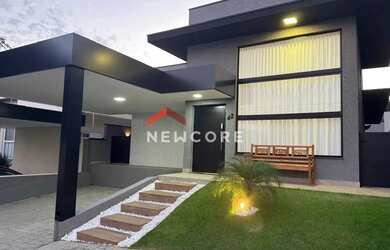 Imagem: A casa em condomínio possui 3 Dormitórios, 4 Banheiros, 2