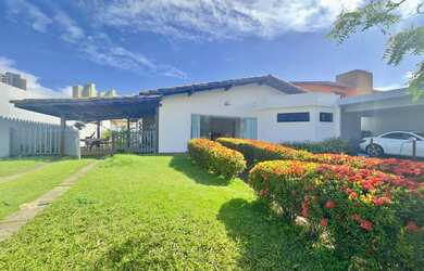 Imagem: A casa em condomínio possui 3 Dormitórios, 4 Banheiros, 3