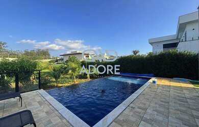 Imagem: A casa em condomínio possui 5 Dormitórios, 5 Banheiros, 5