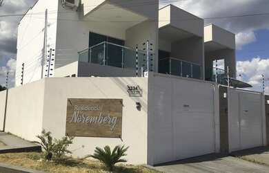 Imagem: O apartamento possui 2 Dormitórios, 2 Banheiros e 1 Vaga na