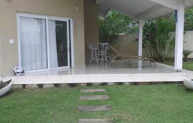 Imagem: A casa em condomínio possui 4 Dormitórios, 5 Banheiros, 2