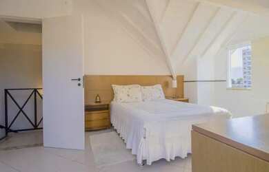 Imagem 4: Casa de condomínio Mobiliada para aluguel e venda possui 300 metros quadrados...