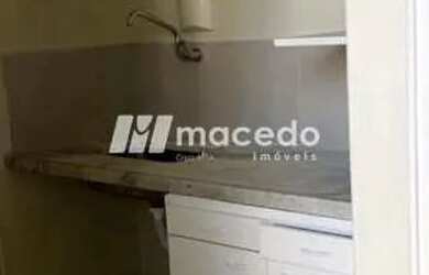 Imagem: O depósito possui 1 Vaga na garagem, 90m² de Área e está