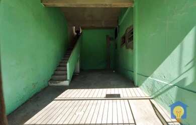 Imagem: A casa possui 2 Dormitórios, 1 Banheiro, 3 Vagas na garagem