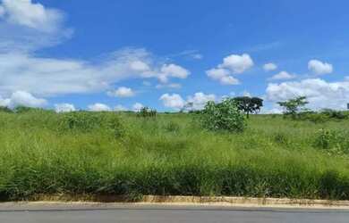 Imagem: O terreno possui 275m² de Área, Imóvel novo e está localizado