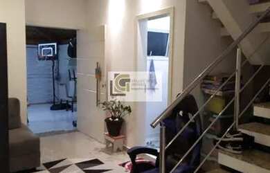 Imagem: A casa possui 3 Dormitórios, 3 Banheiros, 3 Vagas na garagem